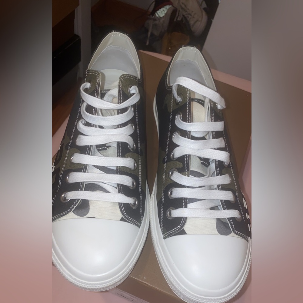 Men Burberry shoes